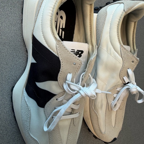 New Balance White and Black Sneakers - Picture 2 of 5